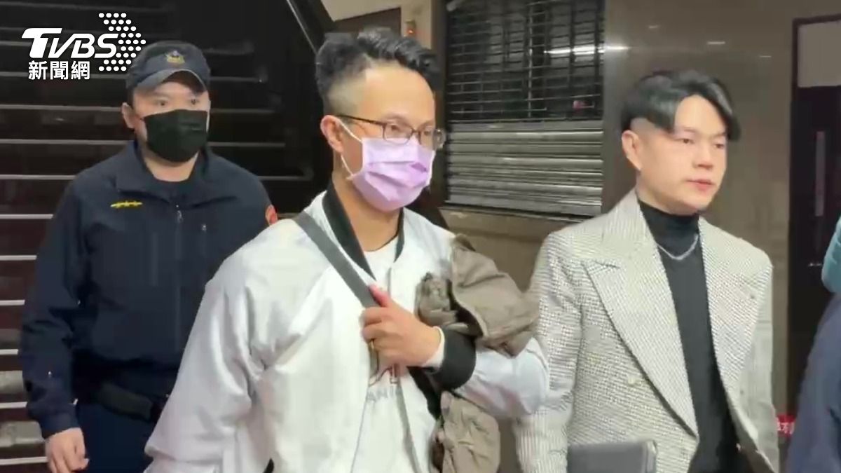 前保二警「模型槍換真槍」自稱精神不濟 20萬交保限制出境