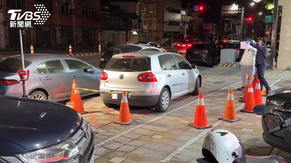 最悚割喉情殺！台中男開車載「垂死女友」自首　血流出車外
