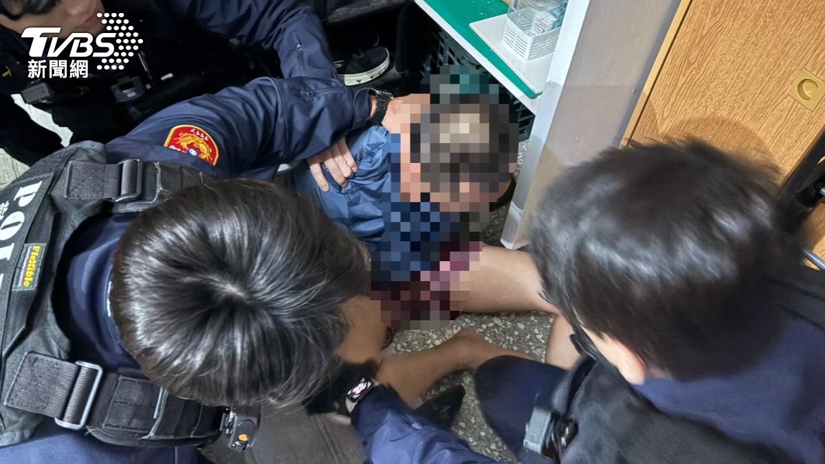 行兇男子被逮時仍酩酊大醉。(圖/TVBS)