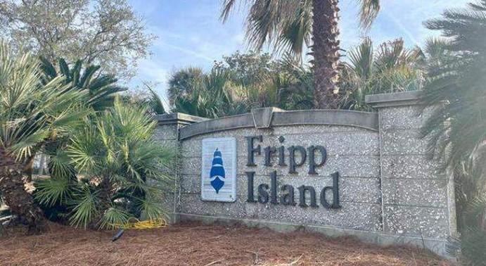 Fripp Island每年吸引眾多遊客和度假者前來,享受海灘和鬱鬱蔥蔥的自然環境。(圖/翻攝 The State)