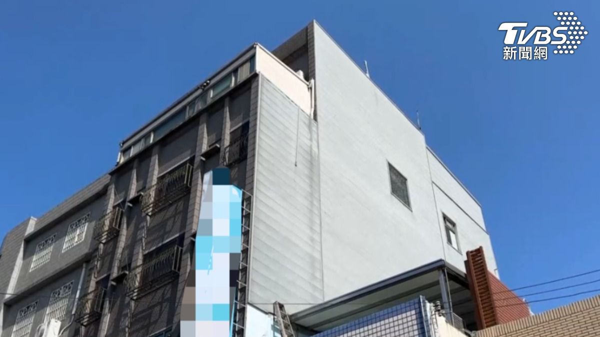 陳見賢妻子名下竹北透天厝遭指控違建。(圖/TVBS)