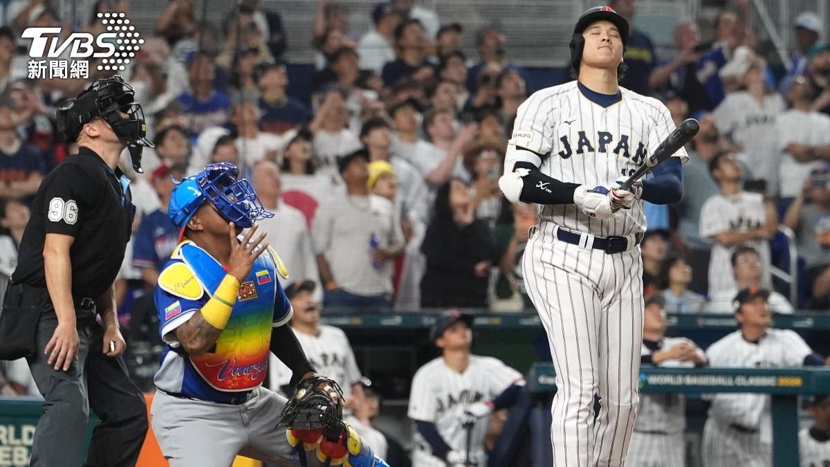 大谷翔平在第九局擊出高飛球出局。(圖／達志影像美聯社)