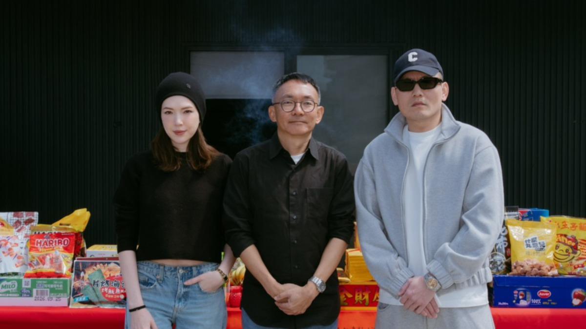 許瑋甯、導演何蔚庭、春風皆出席開鏡儀式。(圖/嘉揚電影提供)