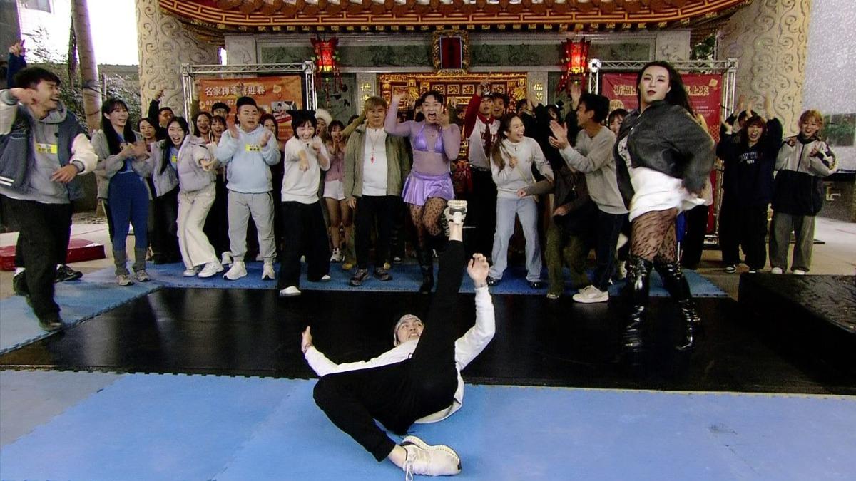 阿翔快崩潰!《大集合》男星「驚人一摔」獲勝 胡瓜撒萬元紅包