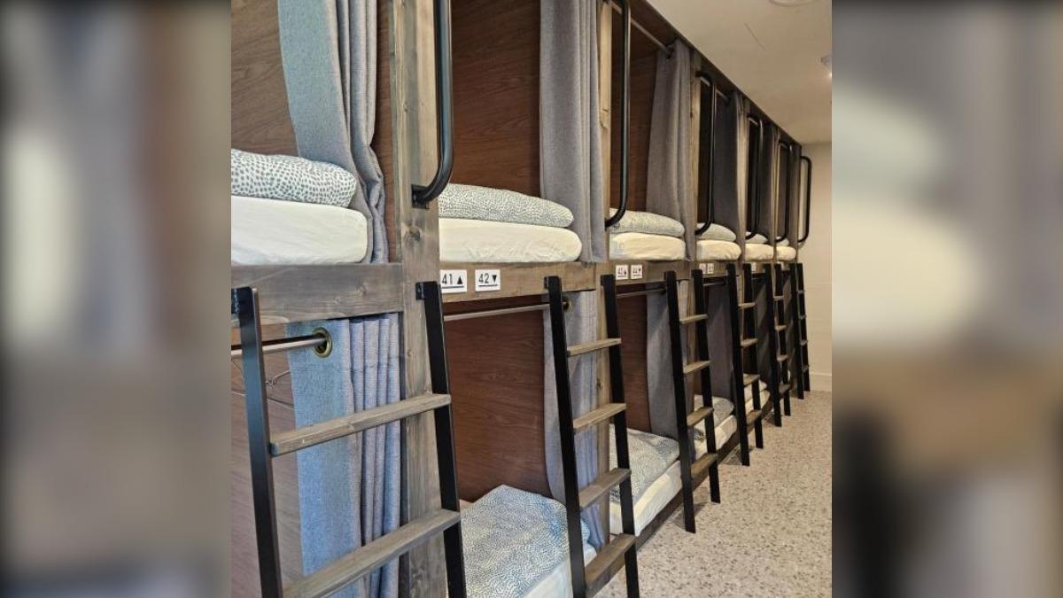 韓國首爾明洞的一間膠囊旅館發生火災。（圖／翻攝訂房網站）