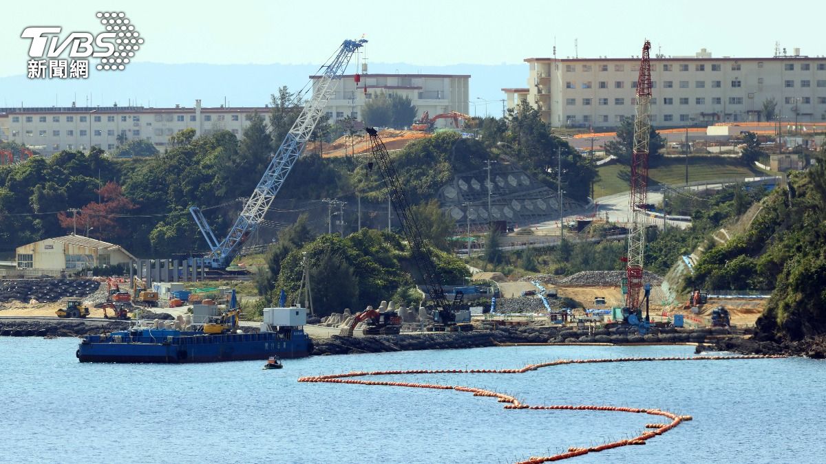 沖繩美軍基地附近2船翻覆「18名高中生落海」 2人死亡