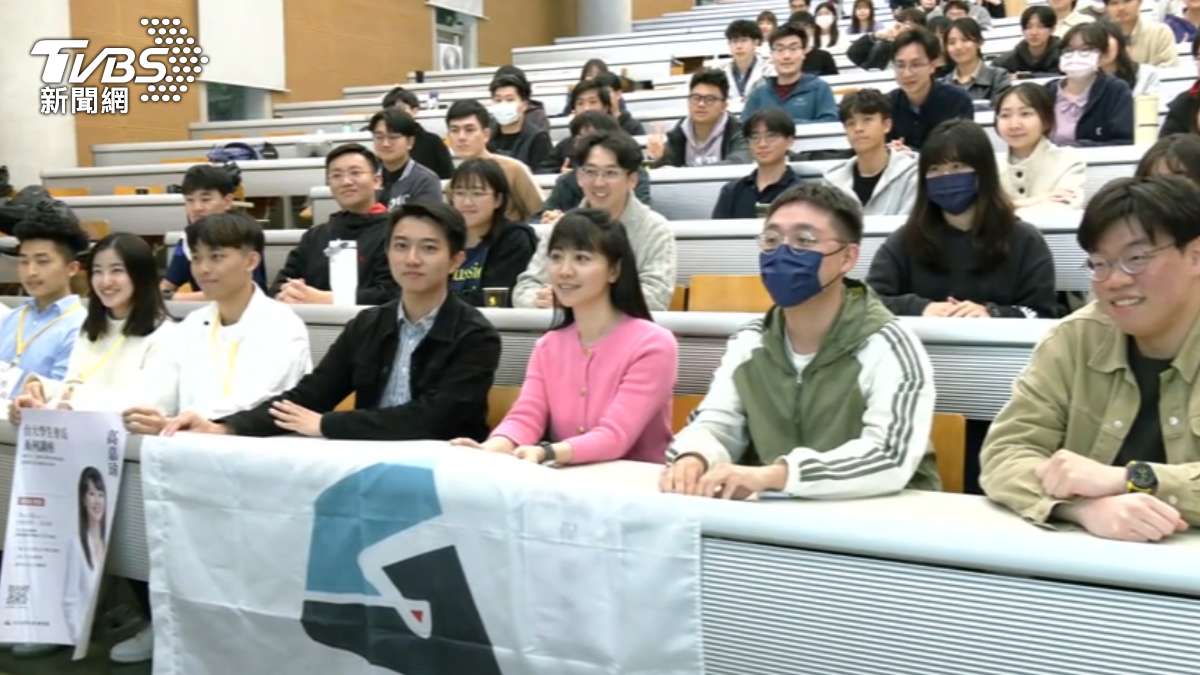 面對北市母雞難產,高嘉瑜信心喊話盼綠營團隊能盡速成型。(圖/TVBS)