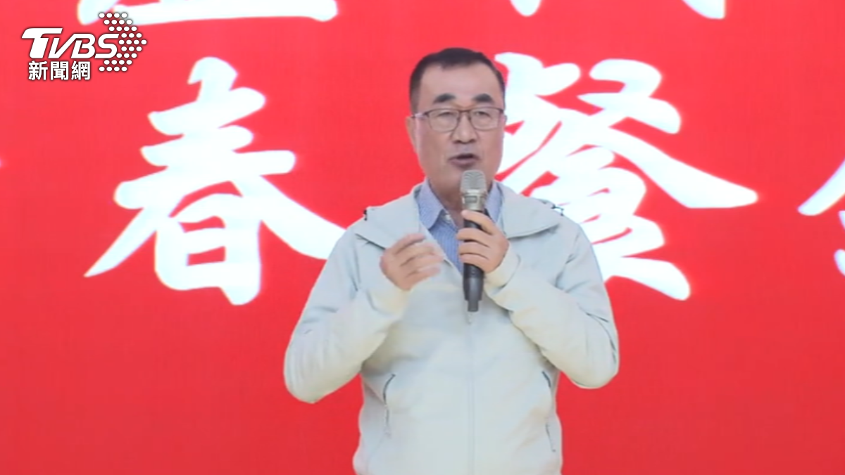 國民黨新北市長參選人李四川出席戰警春酒,主打工程實幹人設。(圖/TVBS)
