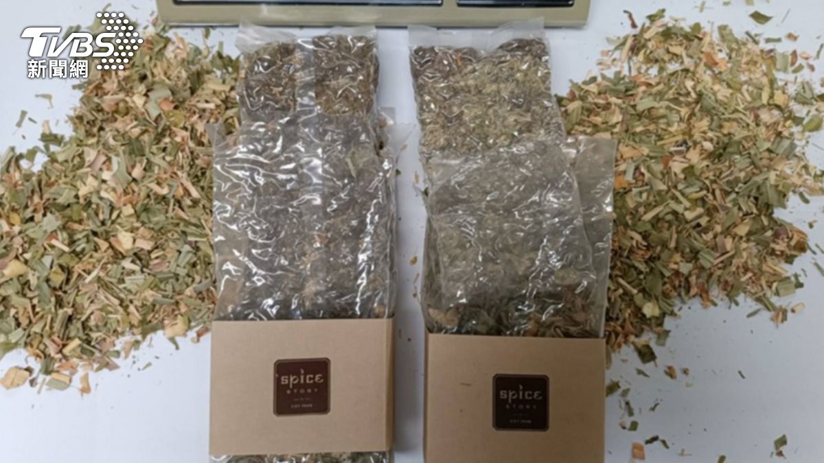 運毒集團將大麻夾藏在泰式香草茶之中。(圖/TVBS)