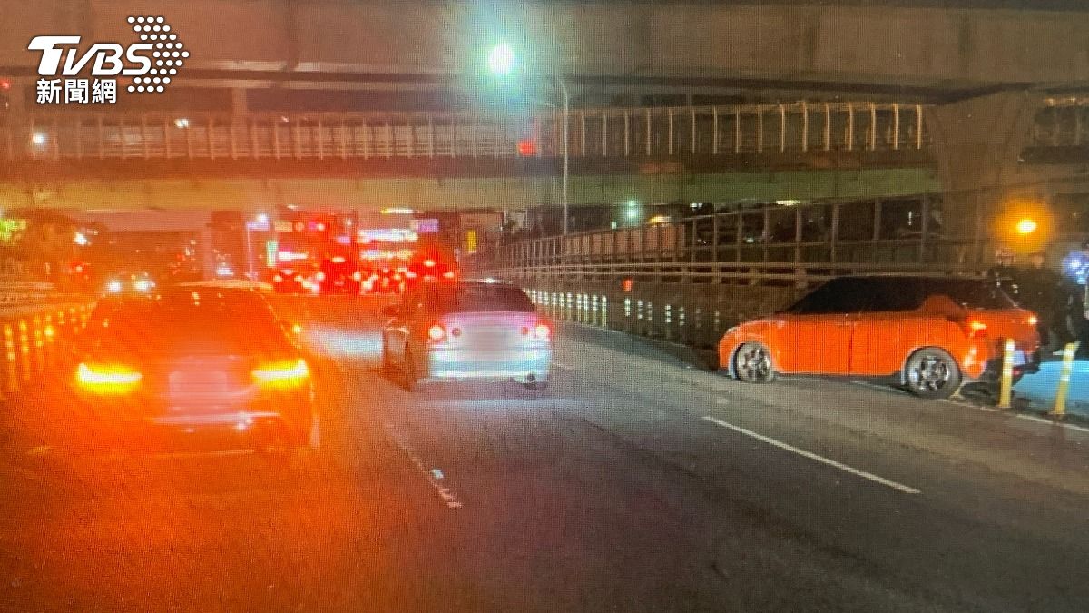 有片/桃園酒駕男失控猛撞 休旅車「翻覆旋轉」驚悚瞬間曝