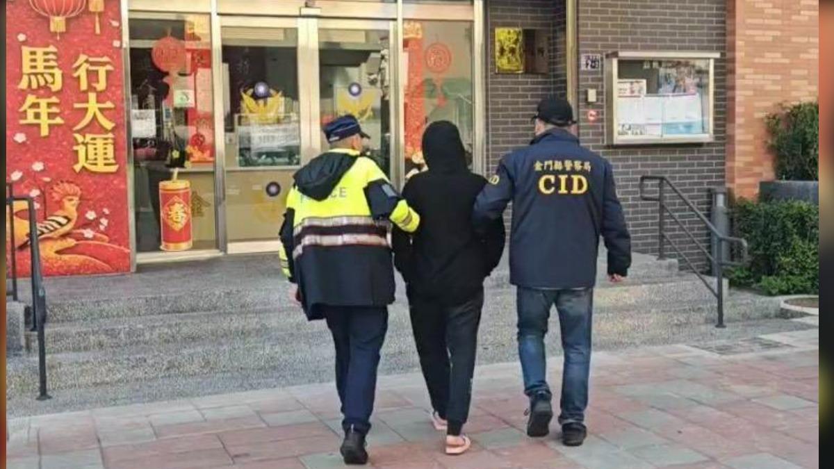 警方今晨將李姓嫌犯查緝到案。(圖/警方提供)