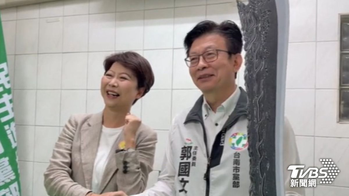 陳亭妃拜會郭國文(圖/TVBS資料畫面)