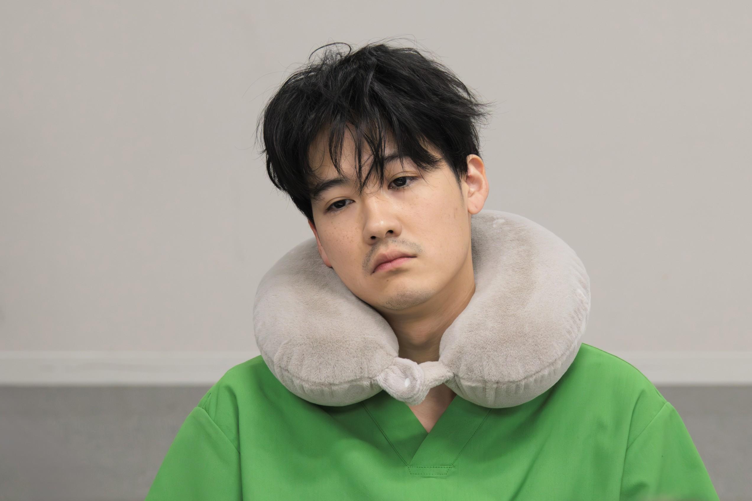 葉山獎之也特別登場扮演婦產科醫師。(圖/翻攝自官方推特)