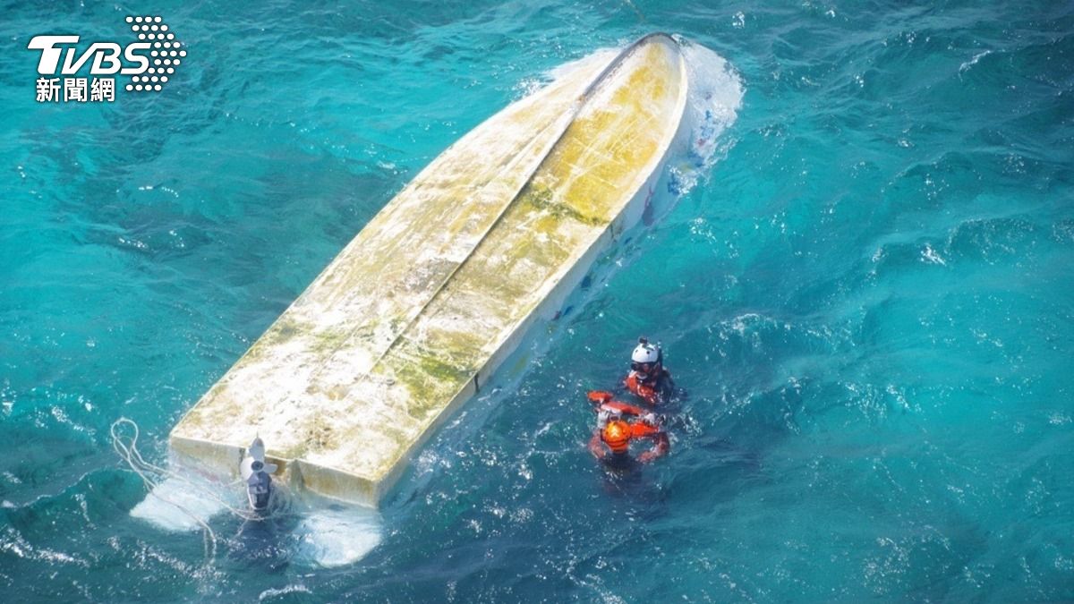 日本青森縣一艘貨船意外撞上漁船,造成4人死亡。(圖/達志影像美聯社)