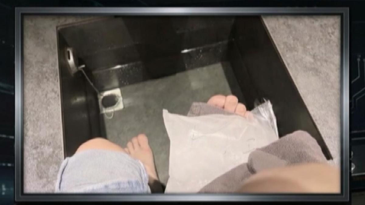 高雄一名女子控訴在店內使用足湯設備時,水龍頭突然噴出高溫熱水,導致腳背燙傷。(圖/翻攝_Threads)