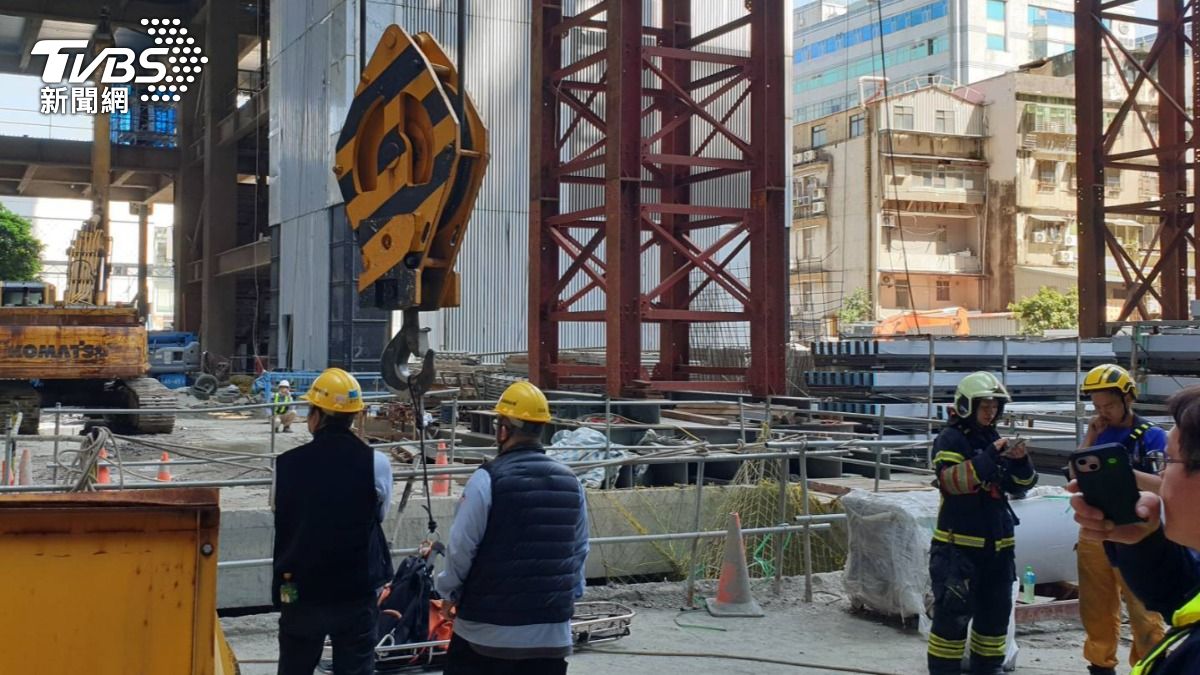 快訊／南港工地死亡意外 　工人19樓直墜B5斷2節當場死亡
