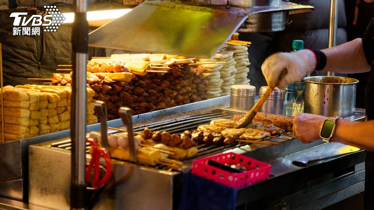 萬物皆漲，許多平民小吃也變得不再平價。（示意圖／shutterstock達志影像）