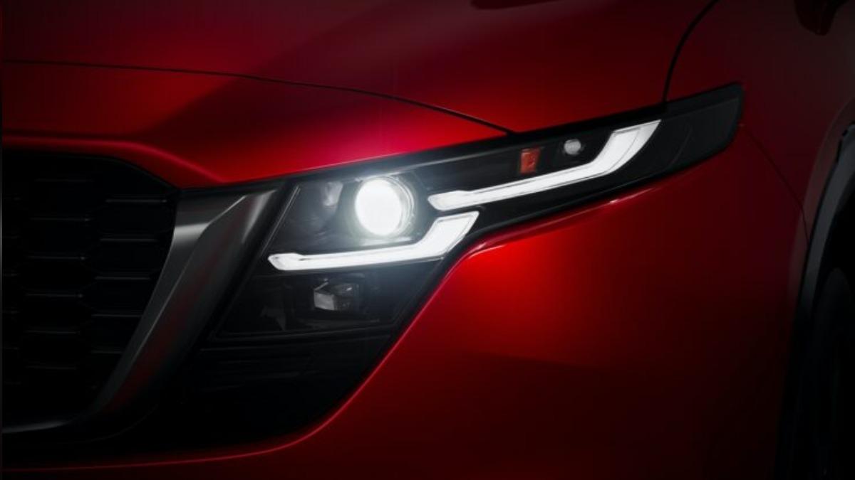 中階以上車型頭的尾燈造型略有調整。(圖片來源 / Mazda)