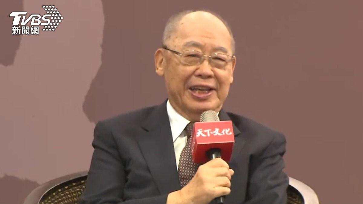 錢復飲食很克制，一顆假牙都沒有。（圖／TVBS）