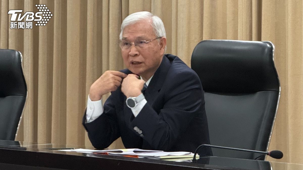 台積電明年擬發放美元股利　楊金龍：有助減少新台幣匯率波動