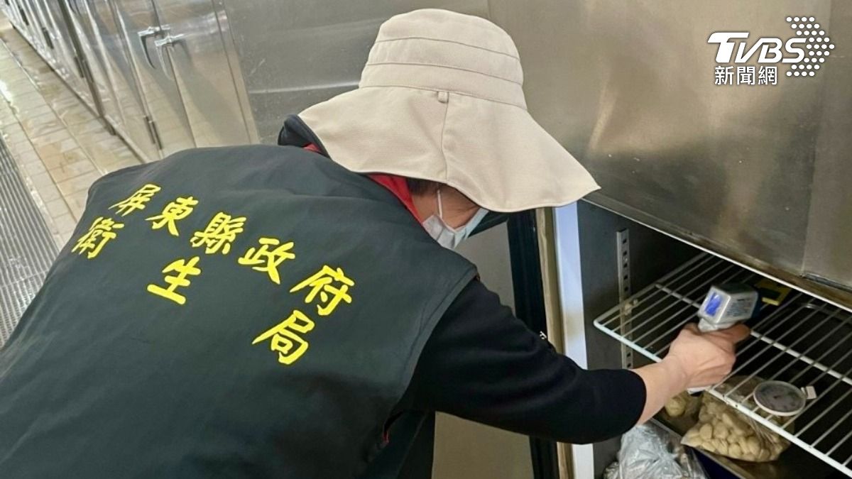 屏東衛生局接獲通報後啟動疑似食品中毒調查。（圖／TVBS）