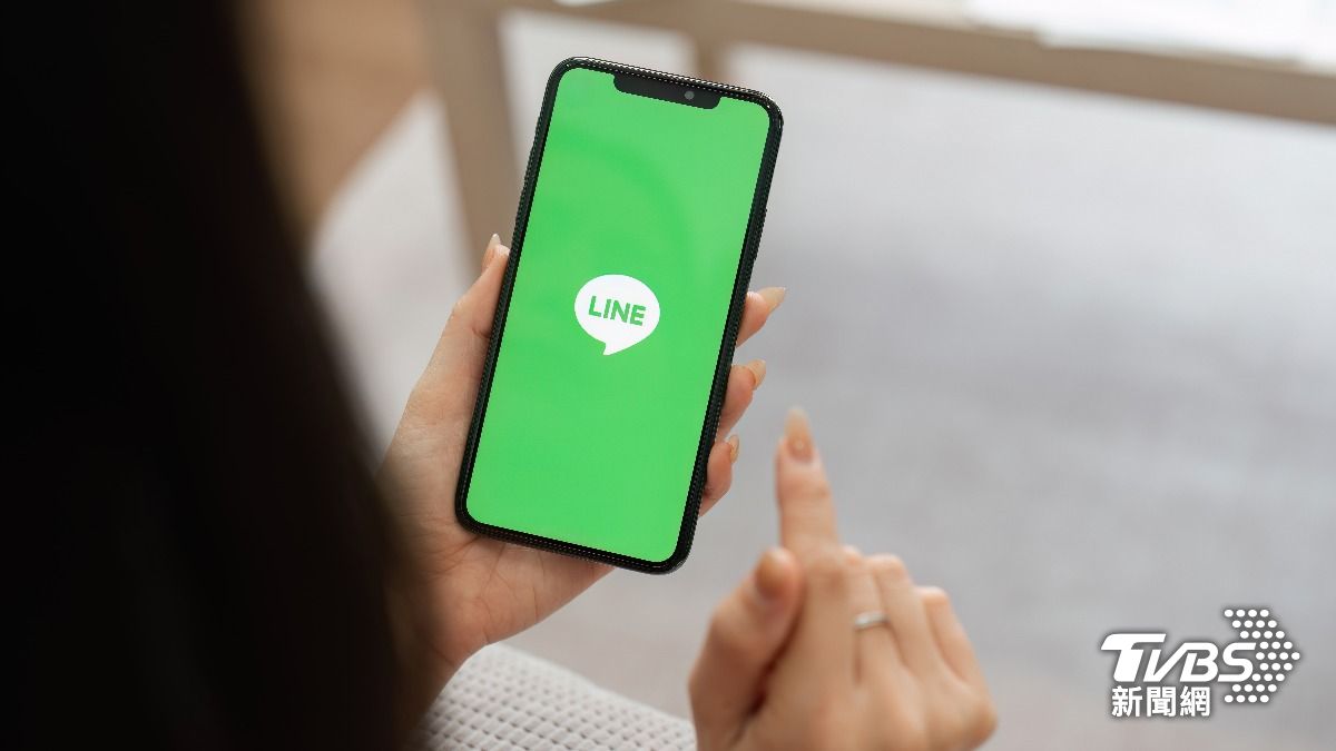 LINE「櫻花特效」來了!打開聊天室秒飄花瓣 怕干擾1招關閉