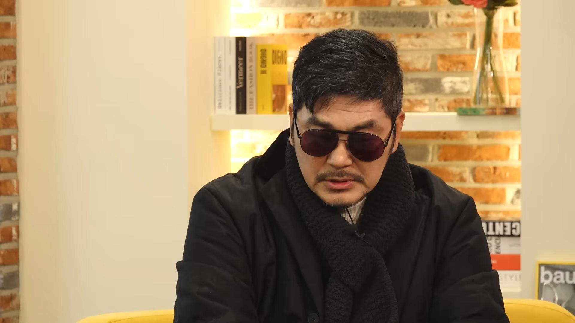 金英浩上節目聊這幾年的抗癌之路。(圖/翻攝自요즘 뭐해YouTube)