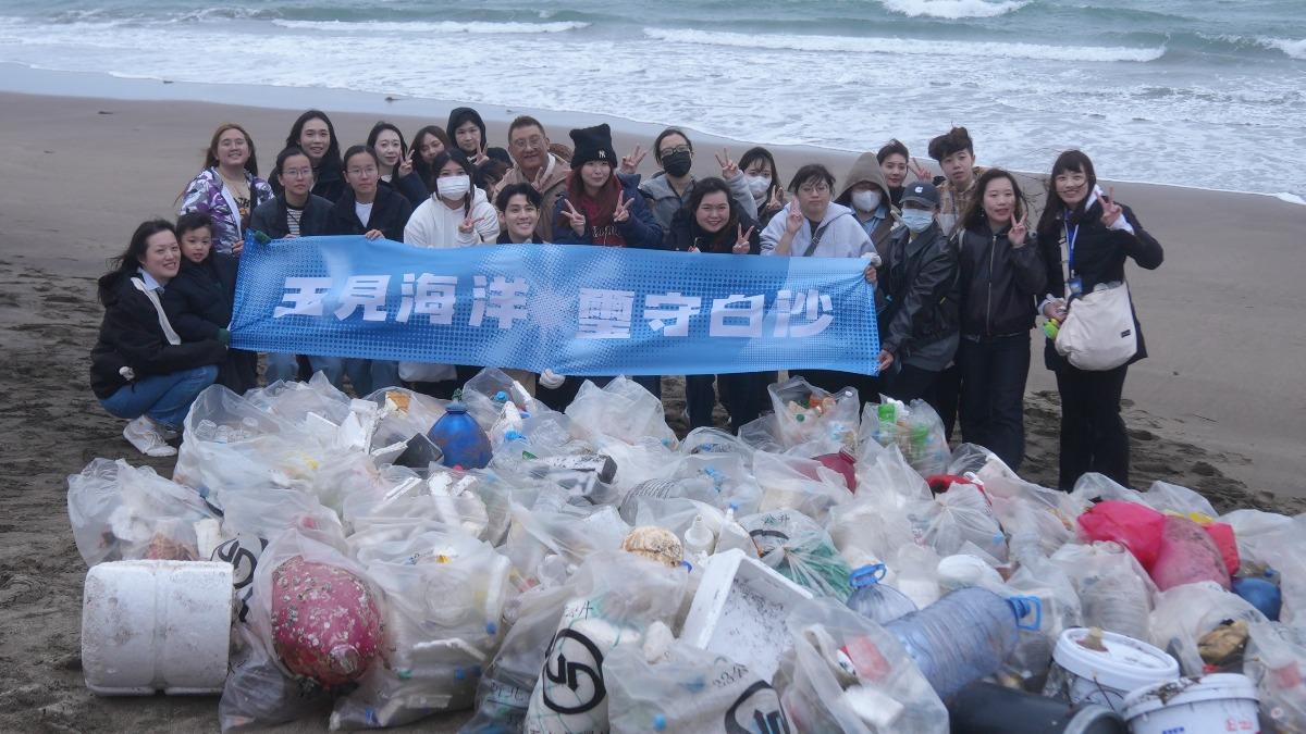 李玉璽感謝粉絲多年陪伴,希望每年都能和大家一起守護環境。(圖/晴空鳥提供)