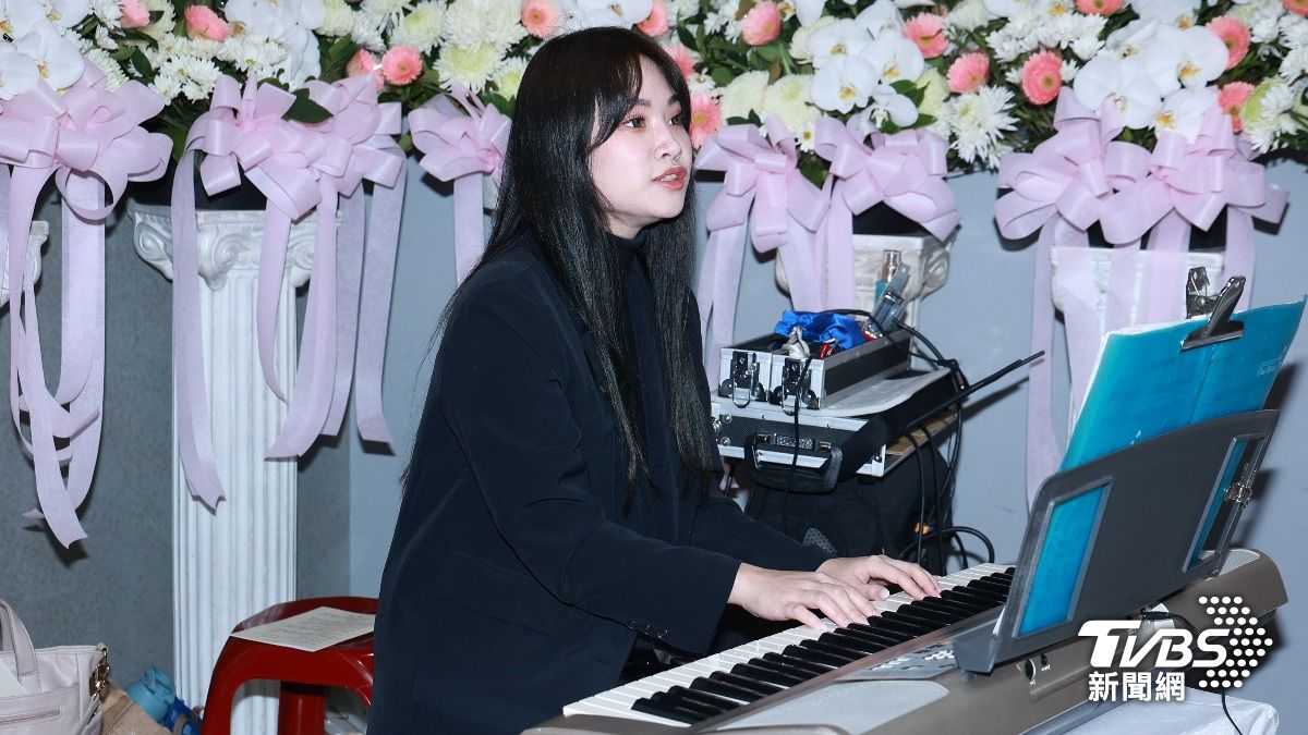 賴清德心疼吳中純「一直忙著幫別人」 女兒泣訴曝生前4遺憾:來世換妳做我後代