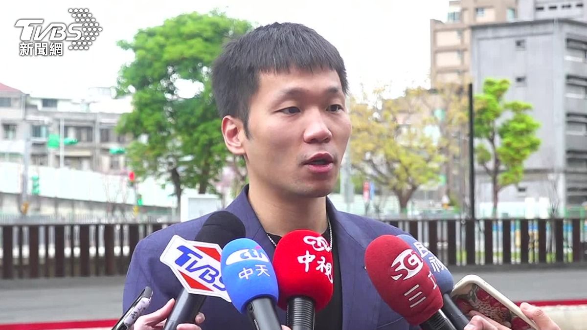李洋強調未來都不會再聘用張煥禎。(圖/TVBS)