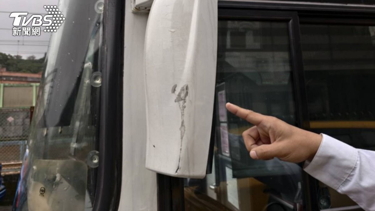 驚悚!台灣好行司機「毒駕」載10客出車禍 快篩陽性當場被逮