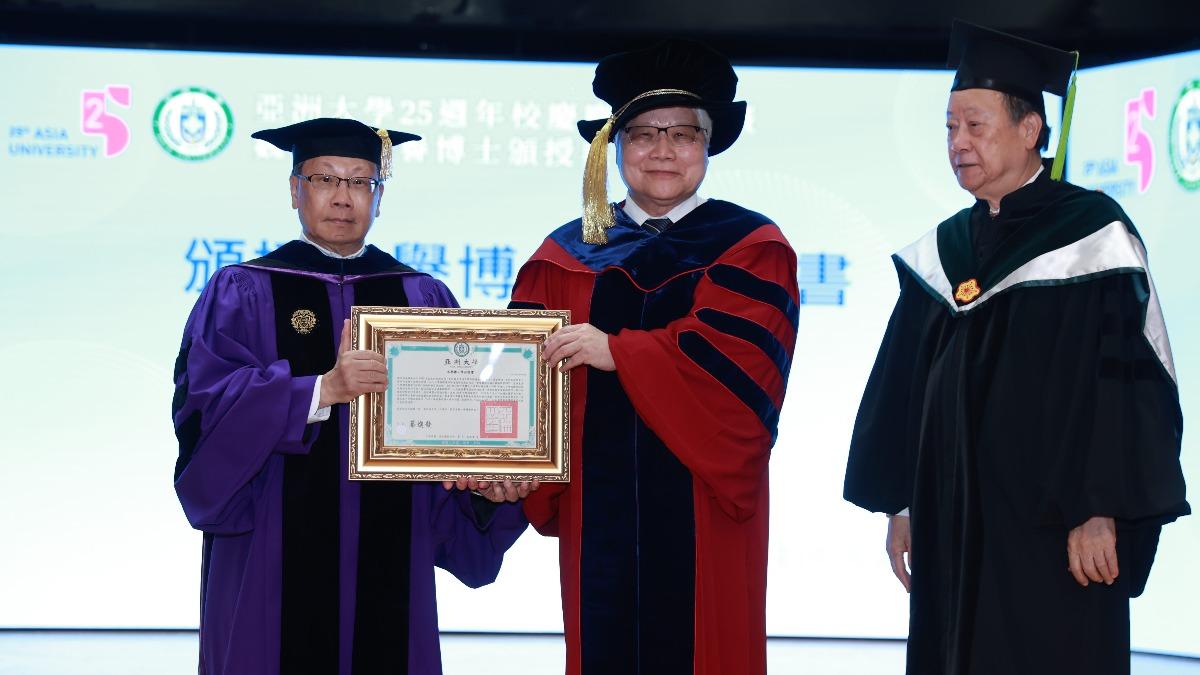 台積電-董事長-魏哲家-博士-機器人-AI-晶片-亞洲大學-半導體-張忠謀