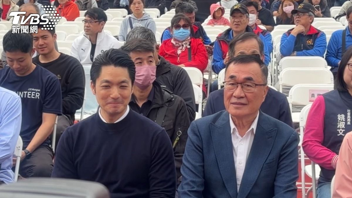 蔣萬安合體李四川傳授選戰心法! 力挺川伯接手新北大巨蛋。(圖/TVBS)