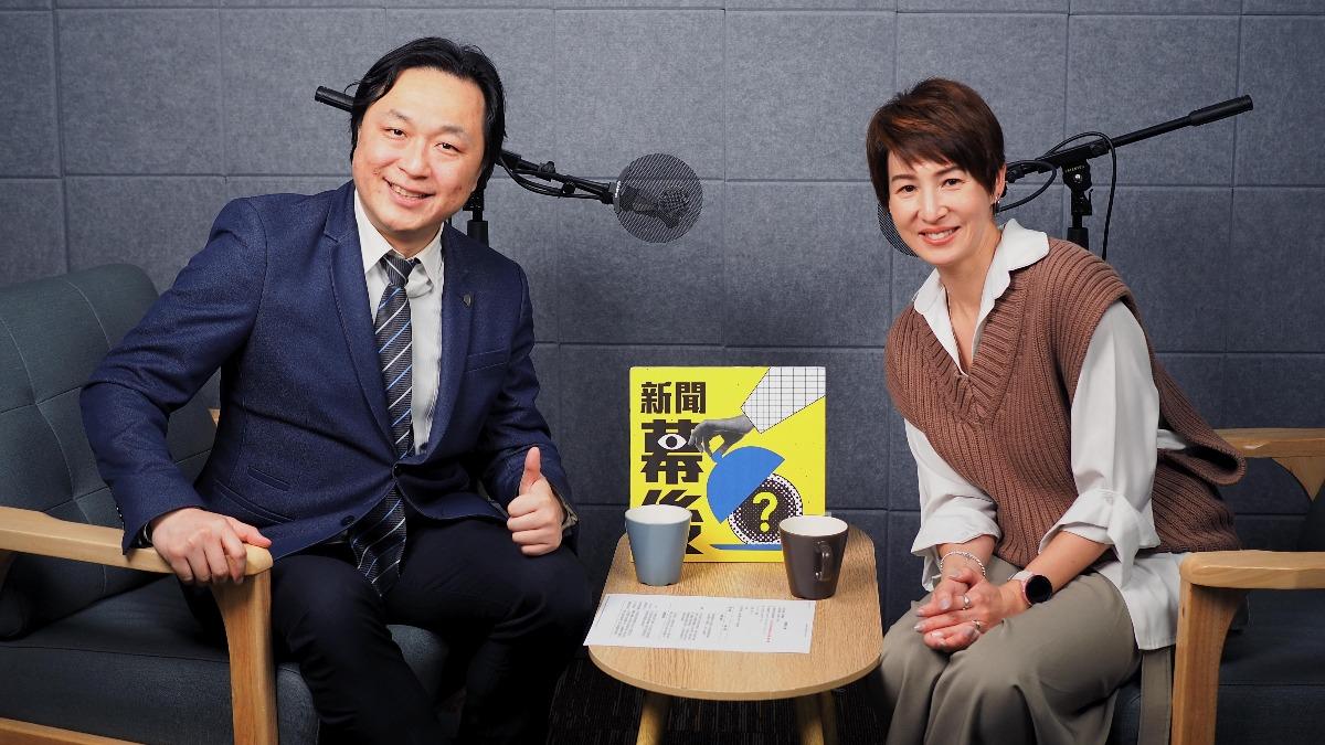 《國際大事收藏版》主持人、《世局》作者藍弋丰和主持人夏嘉璐於節目中暢聊美以伊戰爭對日後戰爭的影響。（圖／《新聞幕後》提供 ）