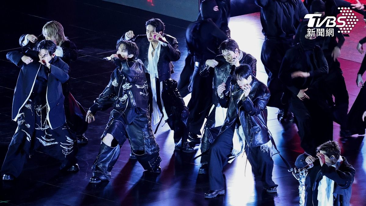 BTS開唱4.2萬人癱瘓首爾!警消嚴管民怨炸鍋 HYBE急道歉