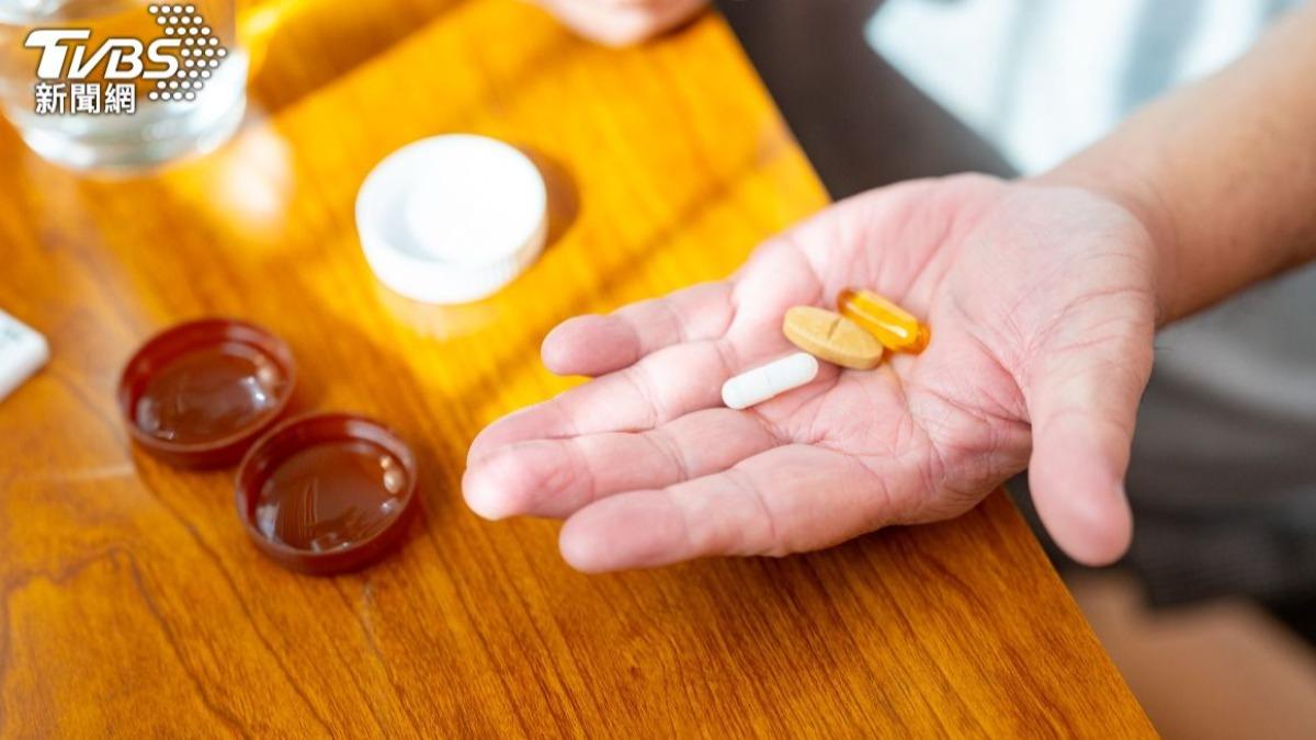 宋慧喬慢老秘訣:適度補充保健食品。(示意圖,與本事件無關/shutterstock 達志影像)