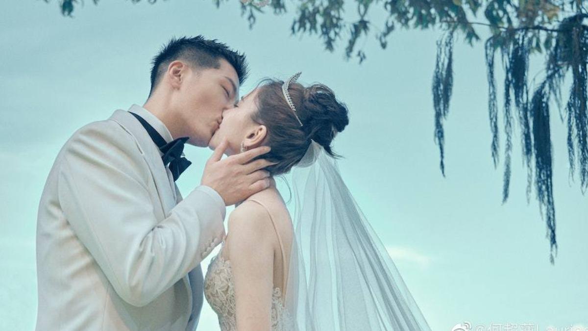 「賭王千金」何超蓮與中國男星竇驍結婚。(圖/翻攝自微博)