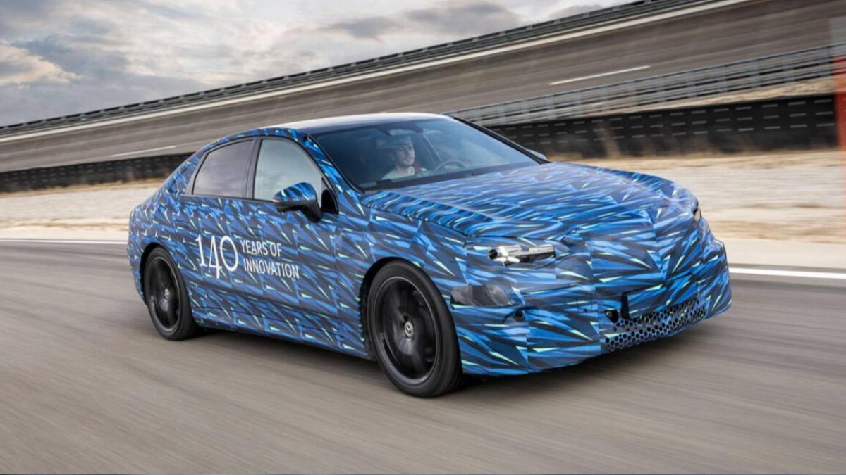 不讓BMW i3專美於前!賓士C-Class原型車亮相 充電20分搞定