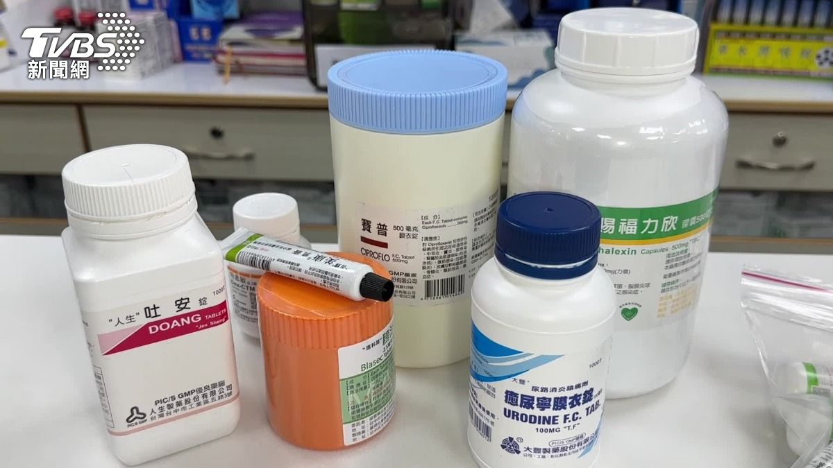 受到中東戰爭影響,藥品包材恐怕喊漲,藥師擔心未來相關漲幅可能會到2到3成。(圖/TVBS)