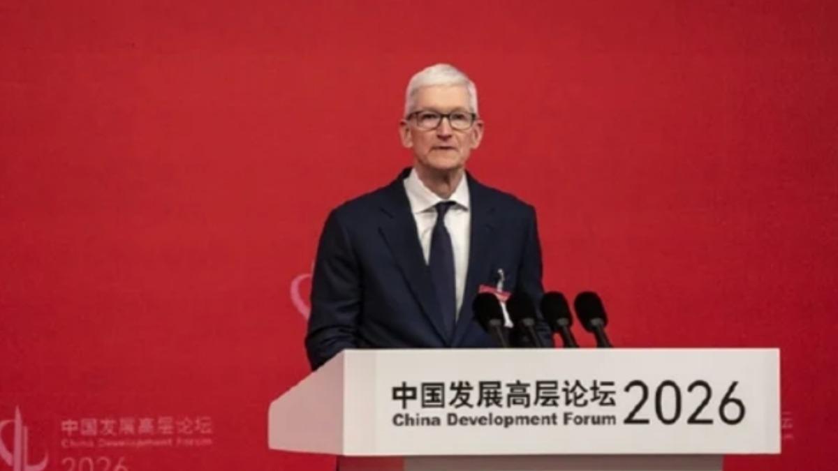 美中關係緊張之際,蘋果執行長庫克,半年內二度訪問中國大陸強調當地市場重要性。(圖/大陸央視)