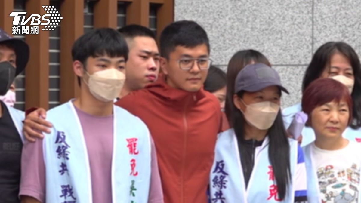遭爆閃兵+雙重國籍！　李孝亮：依「僑民在台投資」緩徵。（圖／TVBS）