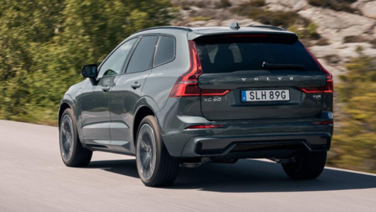 搭載PHEV動力的Ultra T8 AWD再加入鍍鉻裝飾、Bower & Wikins音響等。(圖/Volvo提供)