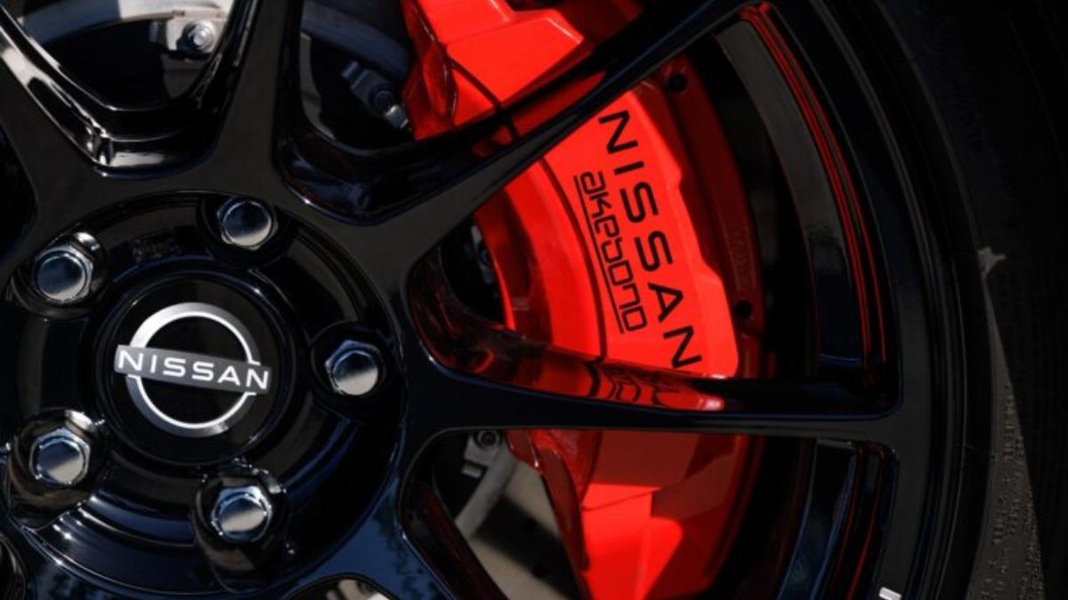 前煞車系統中的煞車碟盤來自R35 GT-R。(圖/Nissan提供)