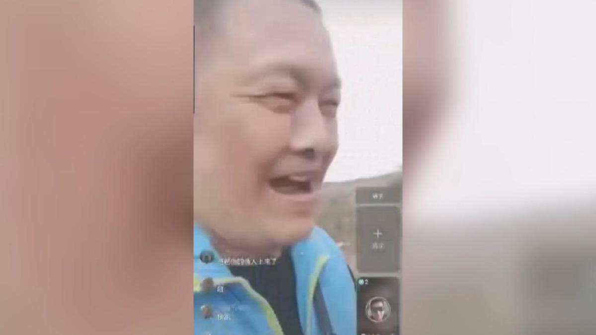 離譜！男直播燒公墓高喊「起來了」　自信沒監視器結果自爆。(圖／FB ●【爆料公社】●)