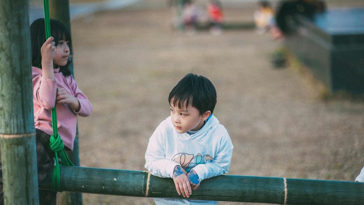 人際關係好難!校園成社交壓力場 逾6成學童失眠