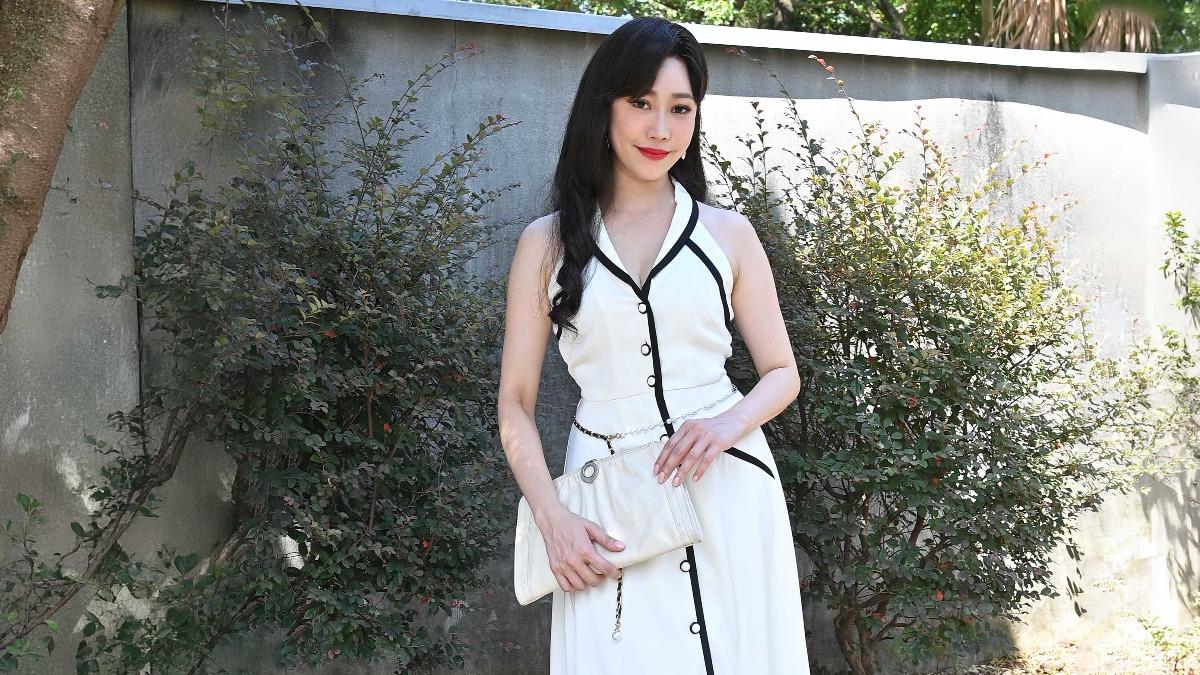 黃西田愛女「改當火辣媽媽桑」！八點檔男星一看驚呼：她非常適合