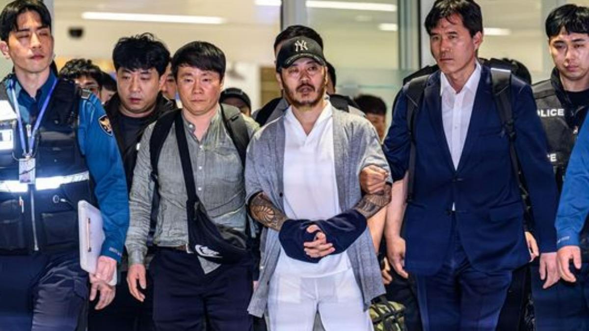 南韓毒王引渡回國!獄中遙控7億毒品網絡 機場怒嗆:不是男人
