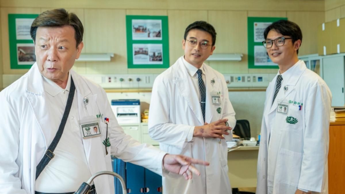 寇世勳（左起）、田家達、方大緯主演《你好，我是誰》。（圖／民視提供）