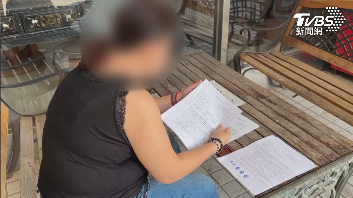台南一位蔡小姐向屋管業者承租社會住宅,申請政府的租金補貼,結果時間到了補助款沒下來,蔡小姐指控是屋管業者作業疏失(圖/TVBS)