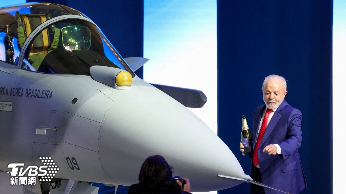 巴西首架國產組裝Gripen亮相!將取代F-5 防長:展現國家戰略自主
